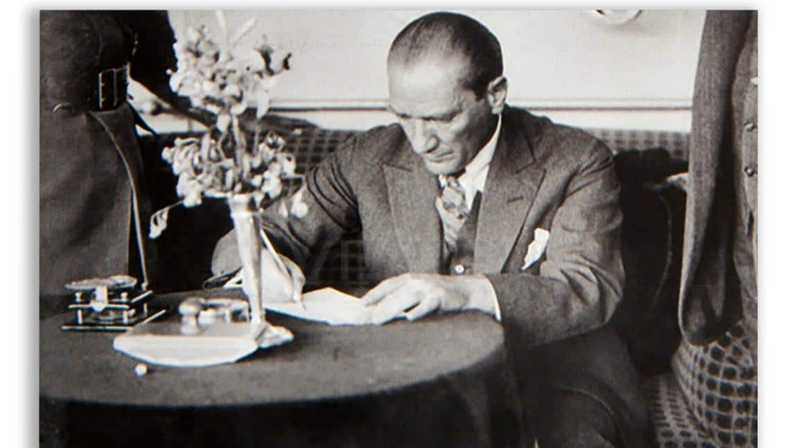 Gazi Mustafa Kemal Atatürk'ü Özlemle ve Rahmetle Anıyoruz